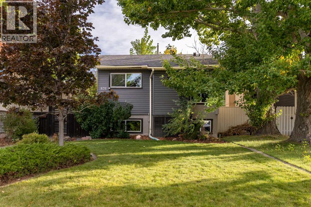 826 Columbia Boulevard W