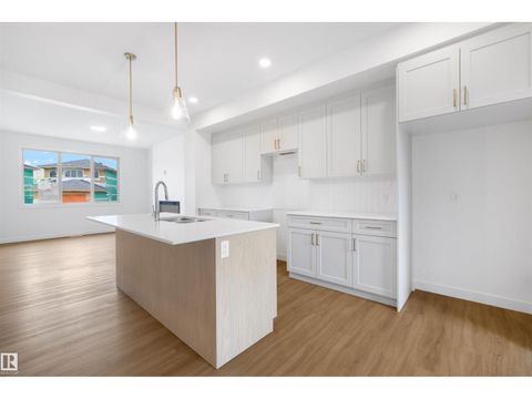 119 BRICKYARD DR Stony Plain AB T7Z0A0