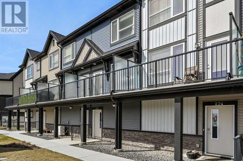 376 210 Avenue SW Calgary AB T2X4A5