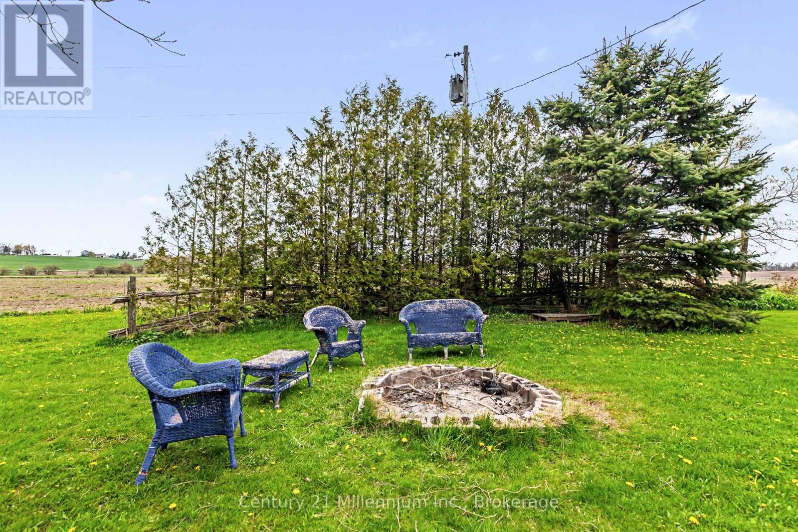 4758 BRUCE 3 ROAD