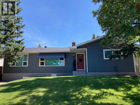 9 Mountain Place Okotoks AB T1S1G7