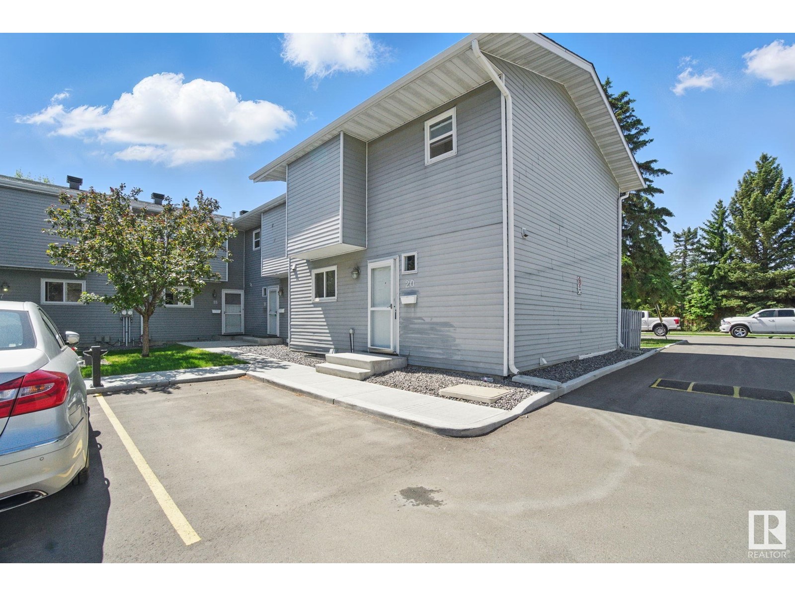 #20 15710 BEAUMARIS RD NW