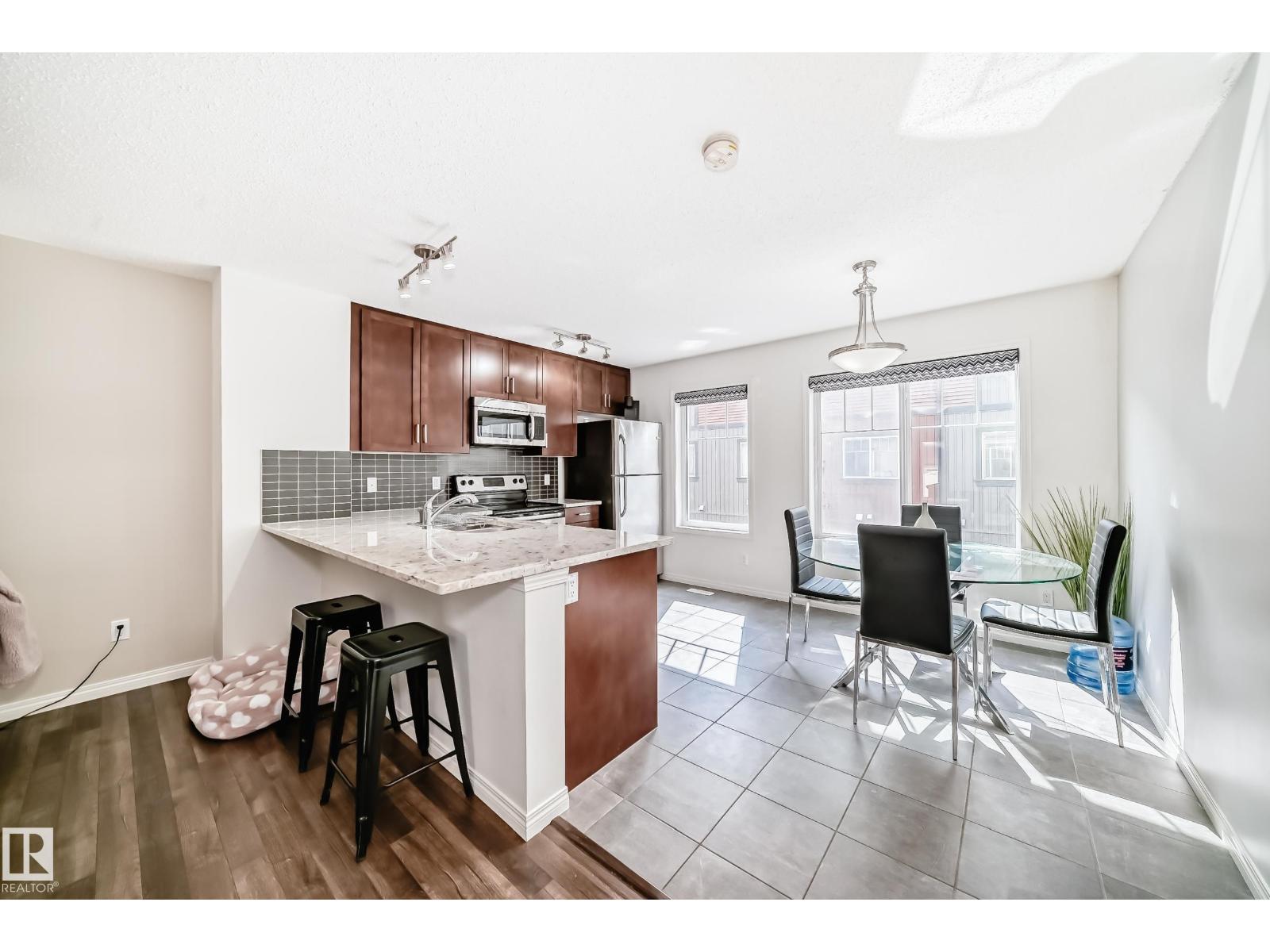 #81 3305 ORCHARDS LINK LI SW