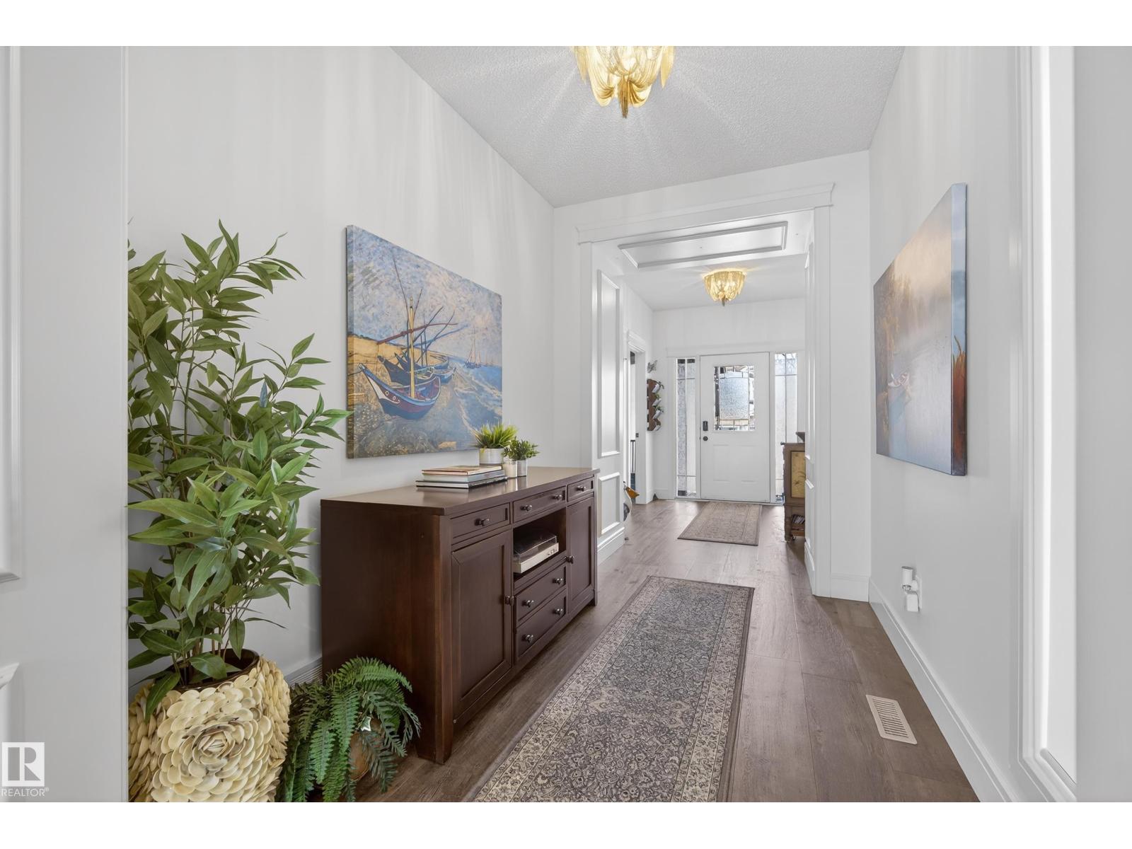 3687 WESTCLIFF WY SW