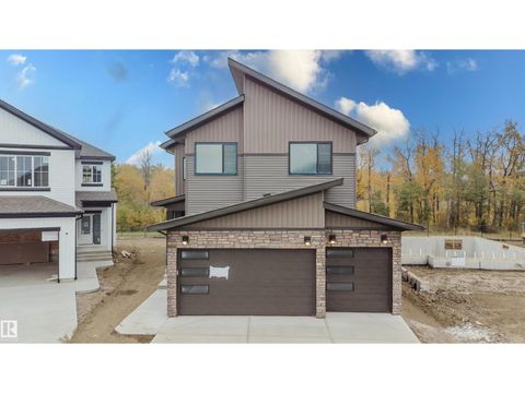 21112 26 AV NW Edmonton AB T6M3H2