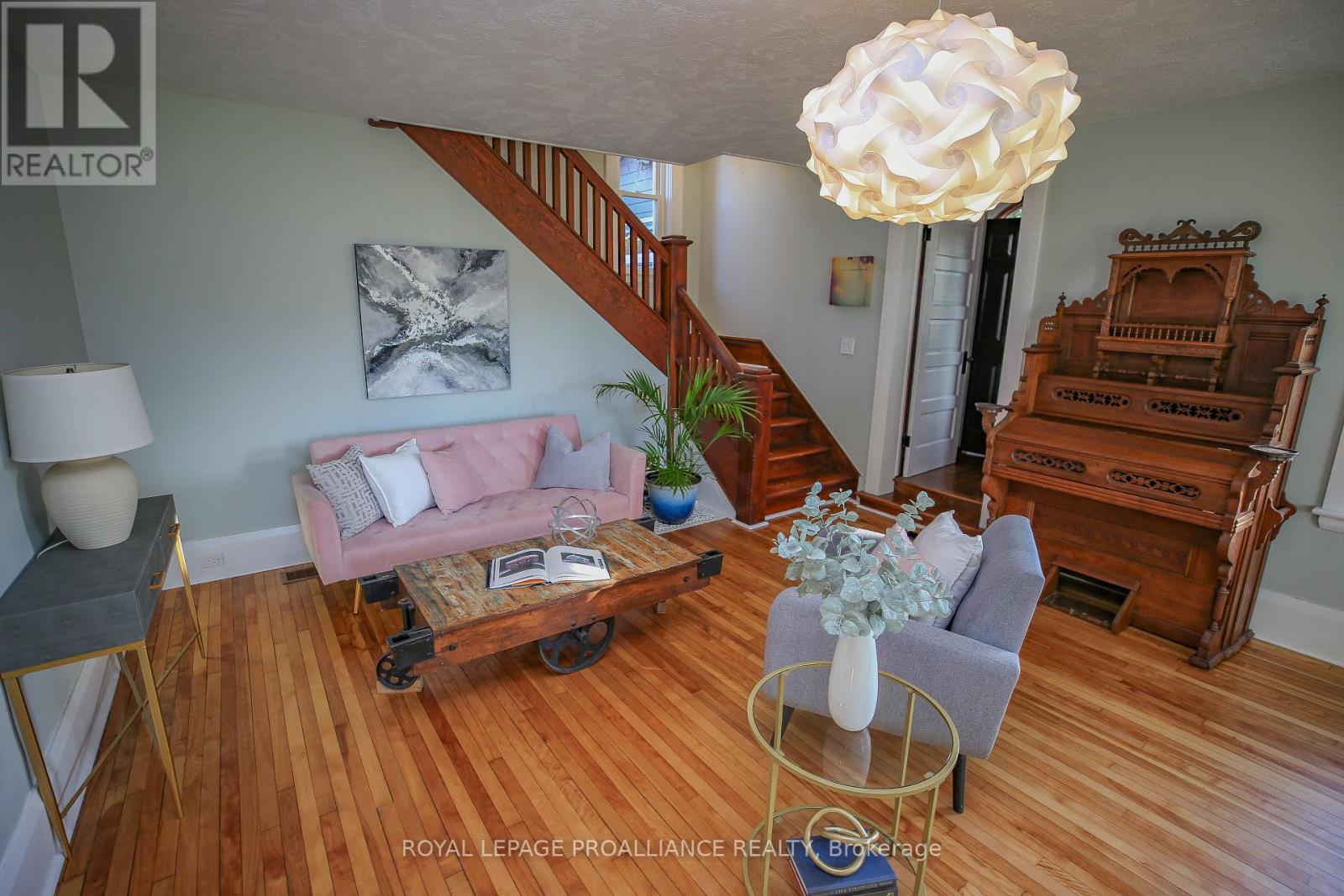 1379 COUNTY ROAD 2 ROAD W