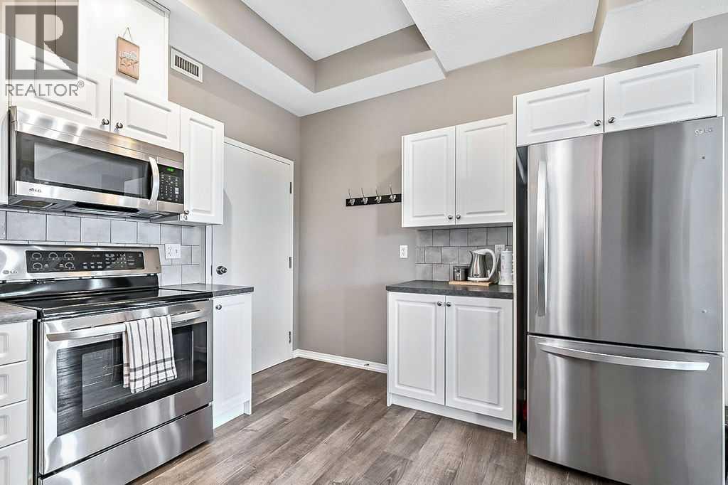 205, 144 Crescent Road