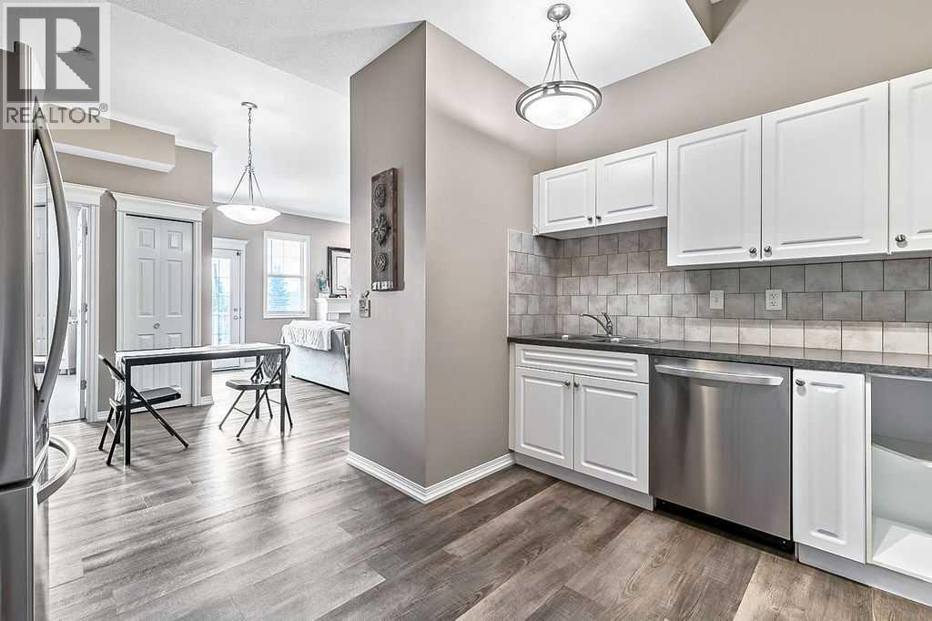 205, 144 Crescent Road