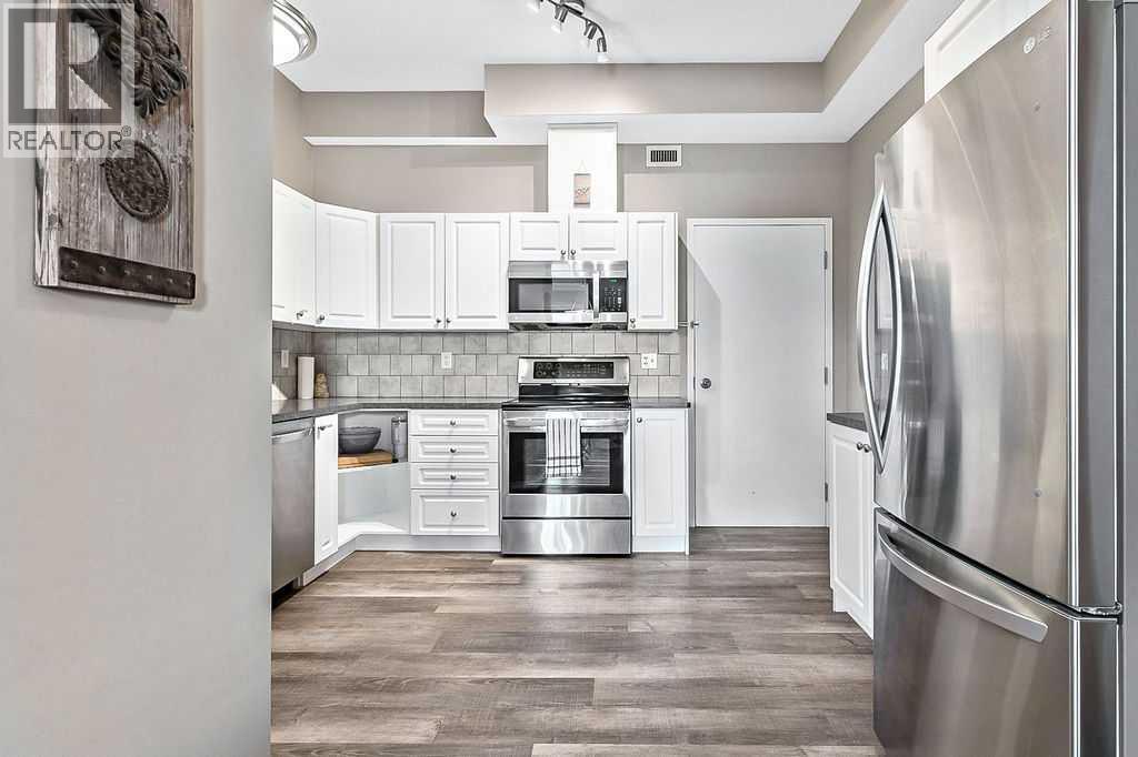 205, 144 Crescent Road