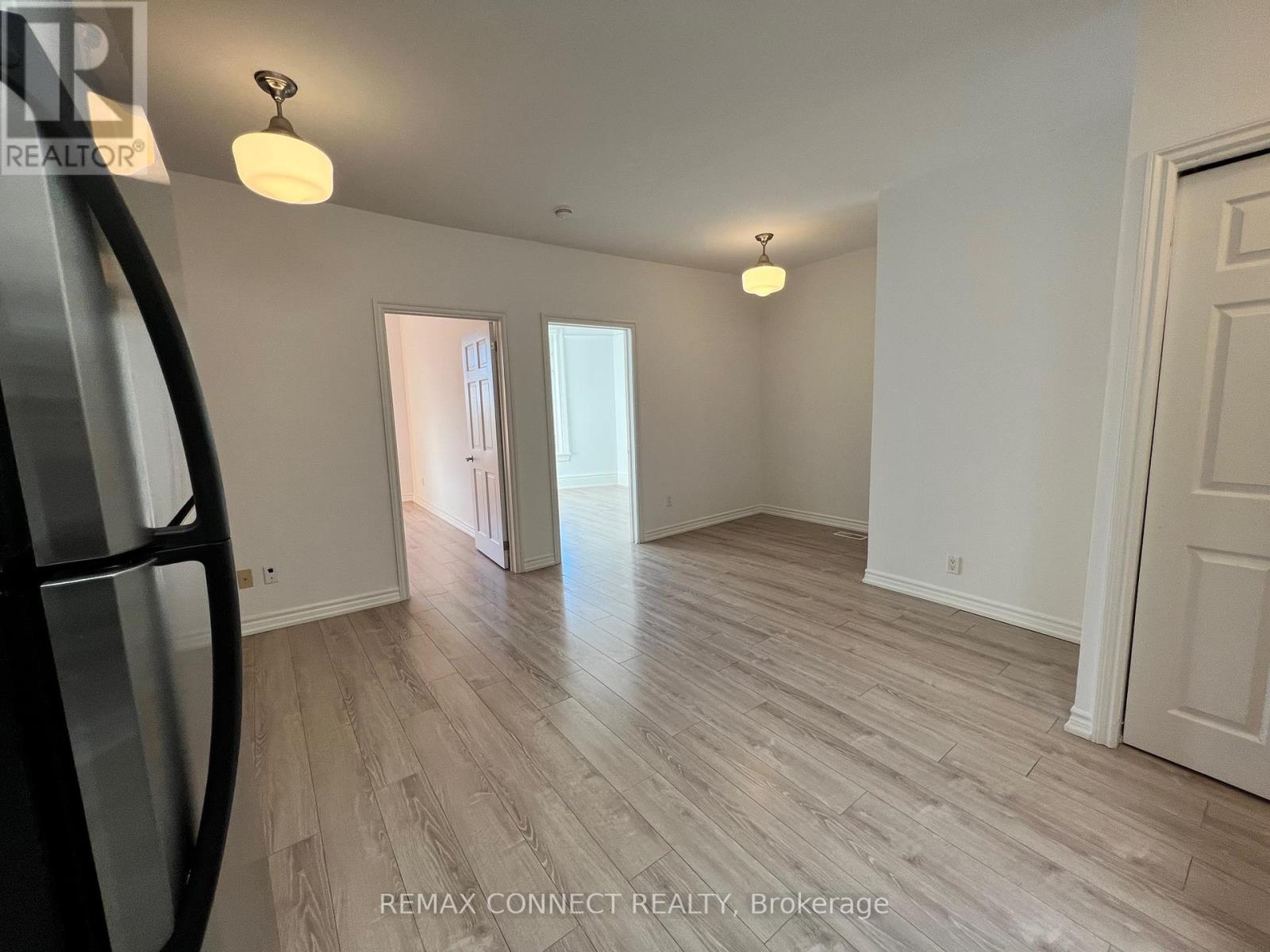 2A - 2828 DUNDAS STREET W