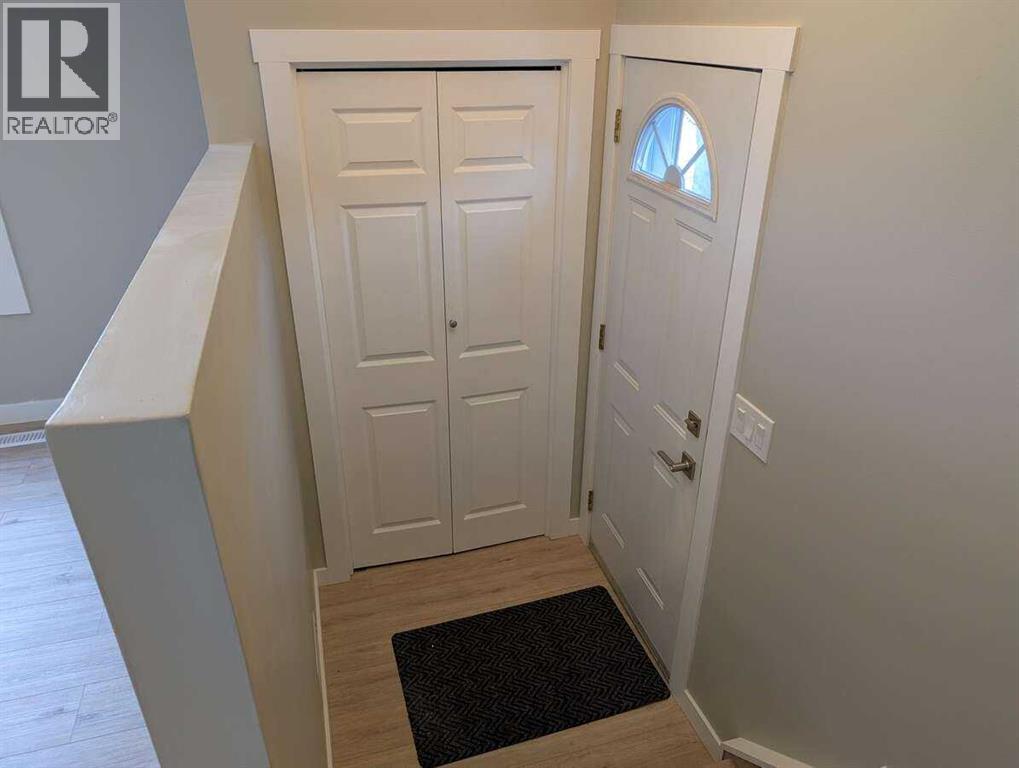 528 Queensland Place SE