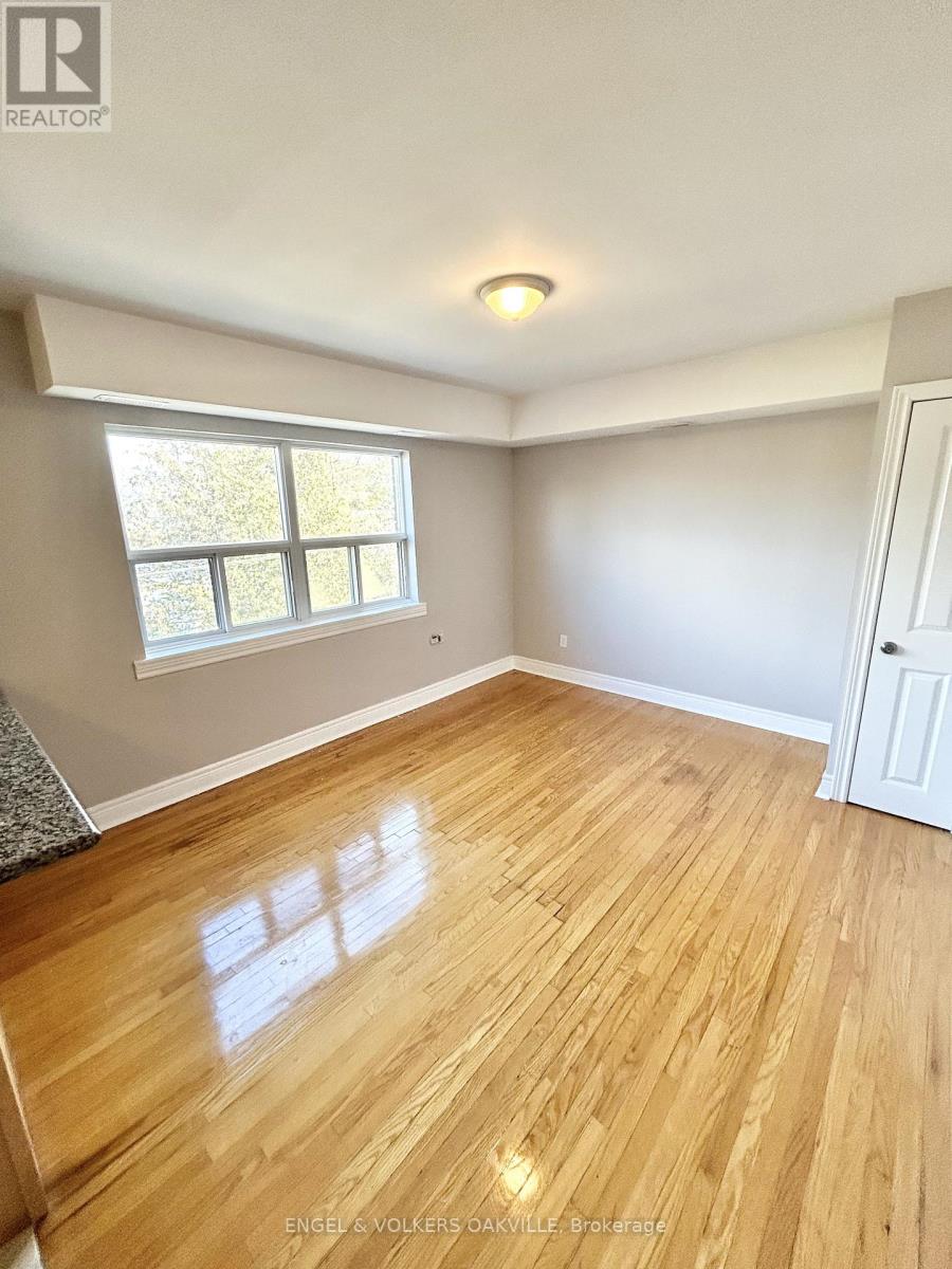 311 - 9 THIRTY THIRD STREET