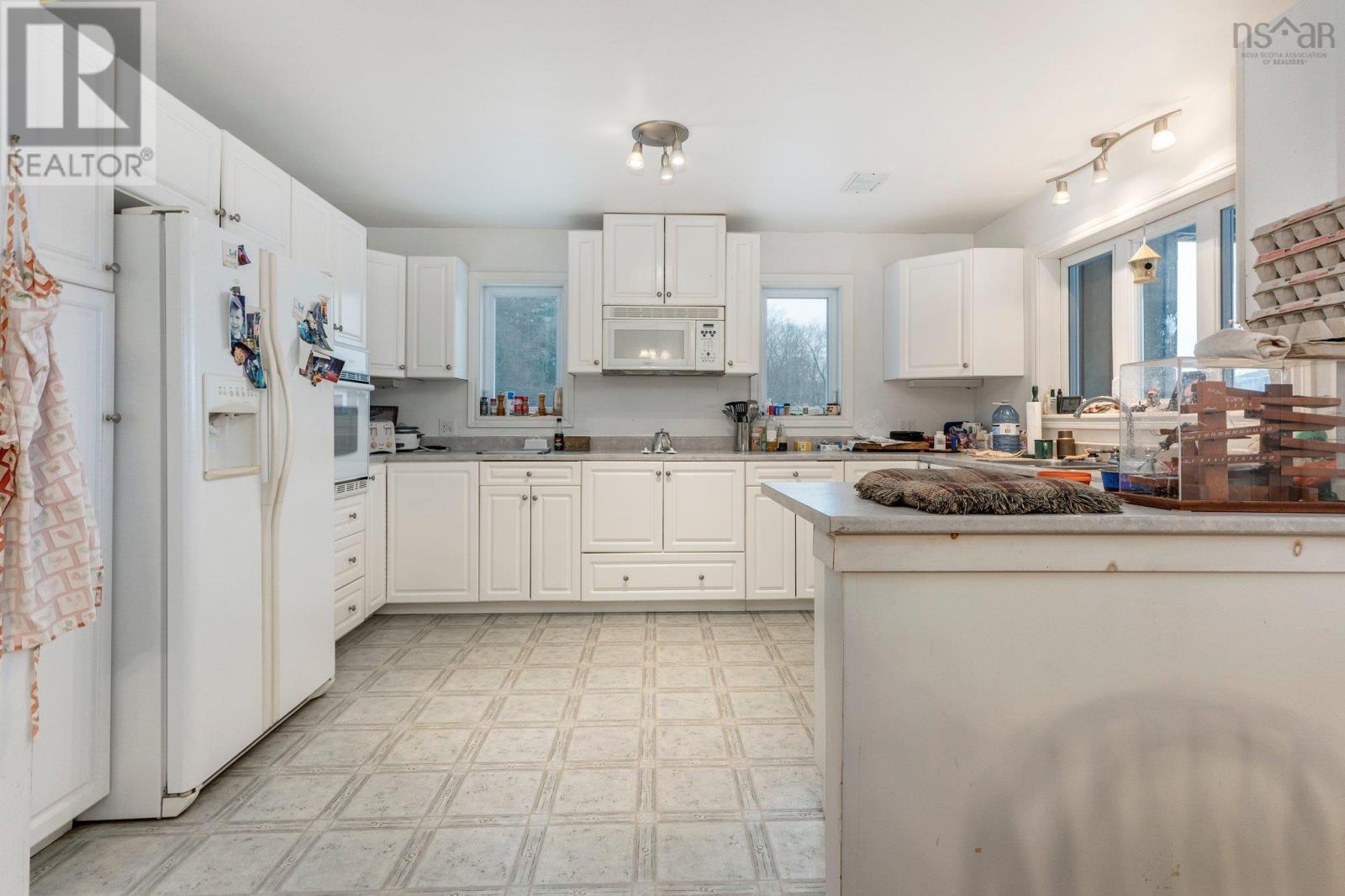 894 Morden Road