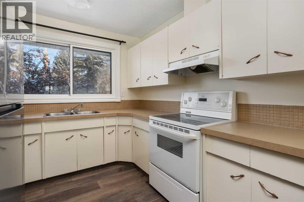 36 Grandview Crescent