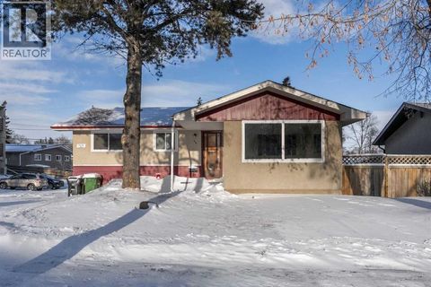 36 Grandview Crescent Camrose AB T4V2K6