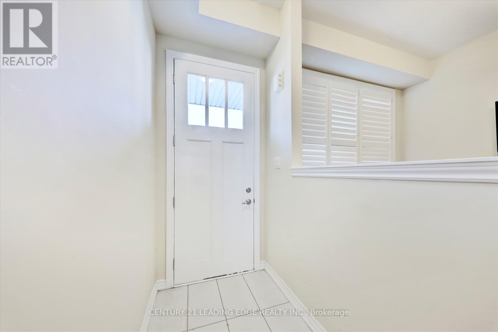 9 MOLNAR CRESCENT