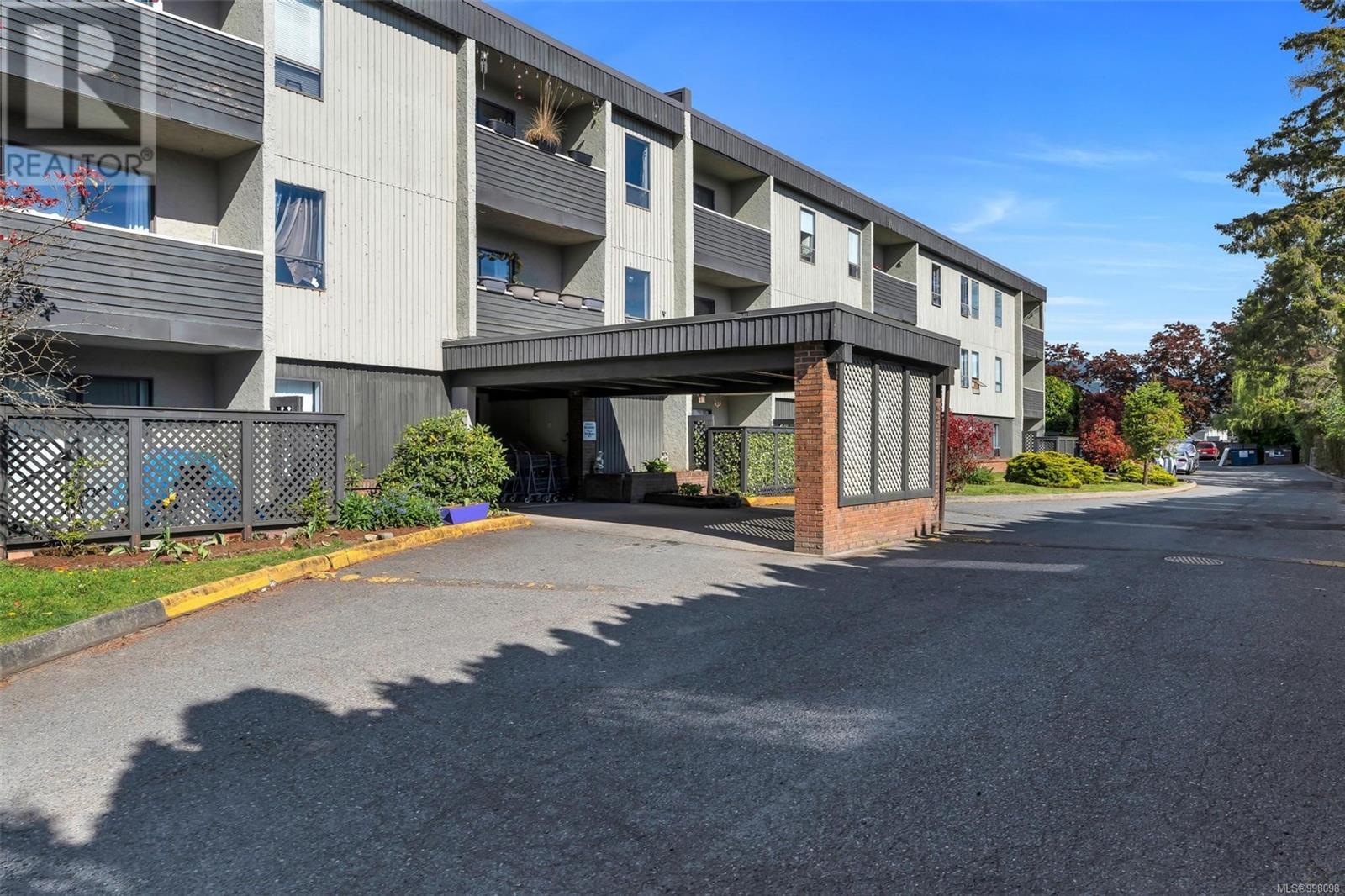 106 3251 Cowichan Lake Rd