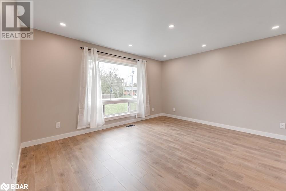 2252 RICHARD Street