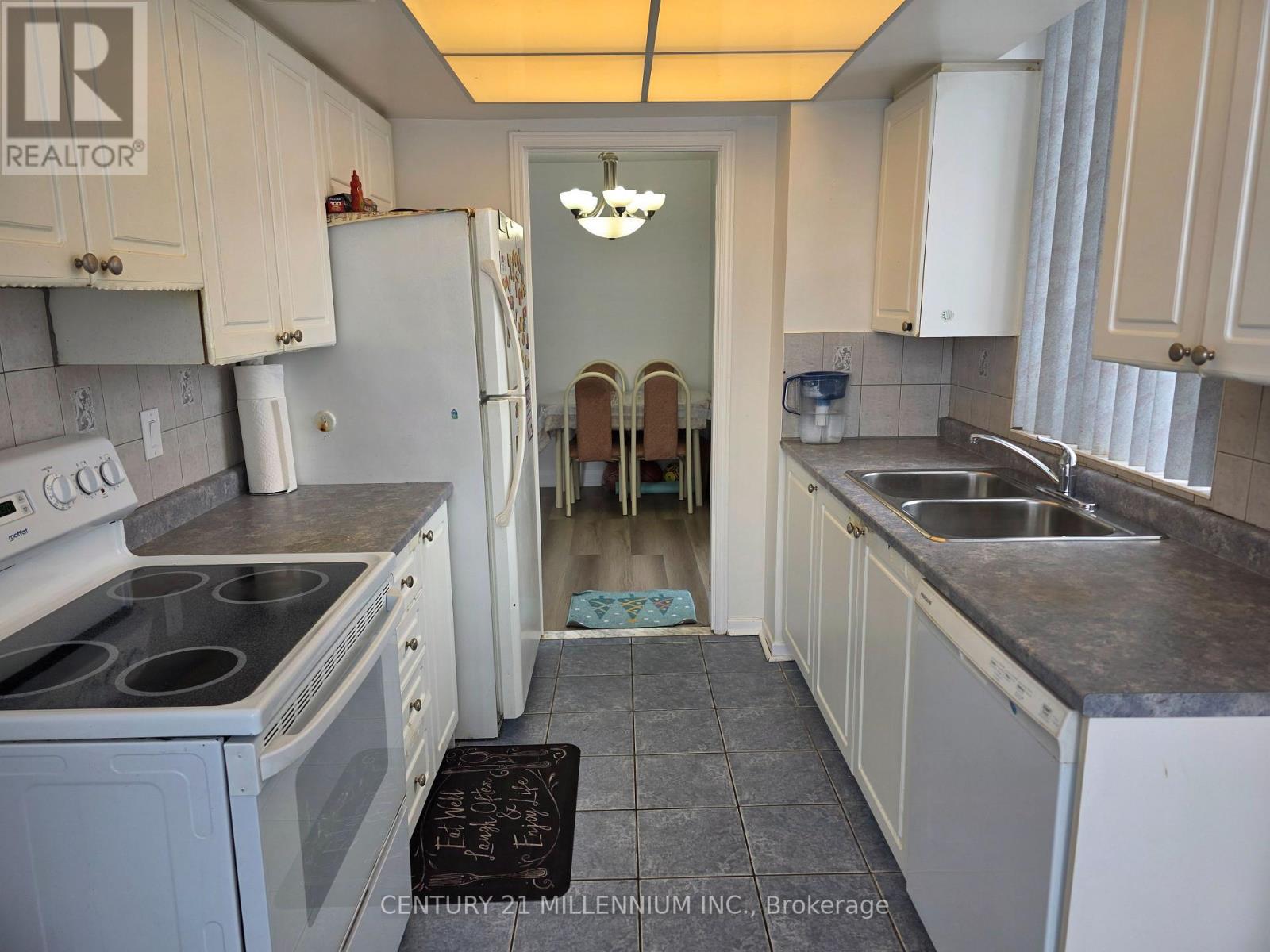 1605 - 26 HANOVER ROAD