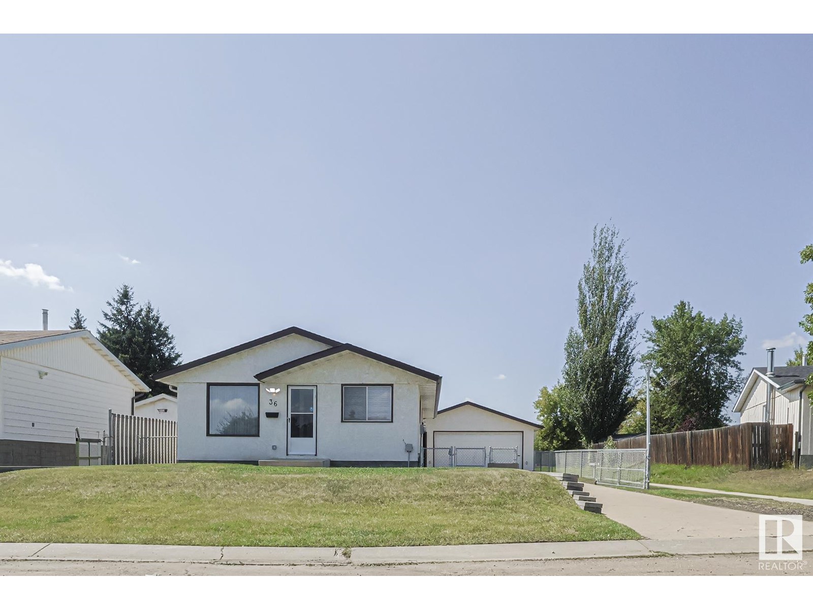 36 HARROW CIRCLE CI NW