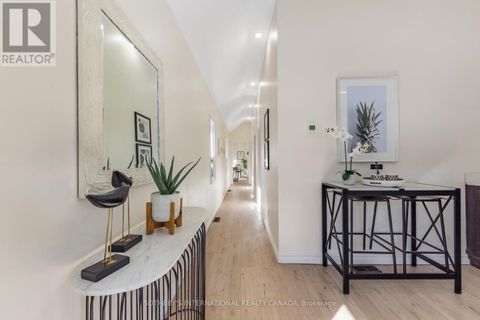 70 DUNRAVEN DRIVE Toronto (Keelesdale-Eglinton West) ON M6M1H2