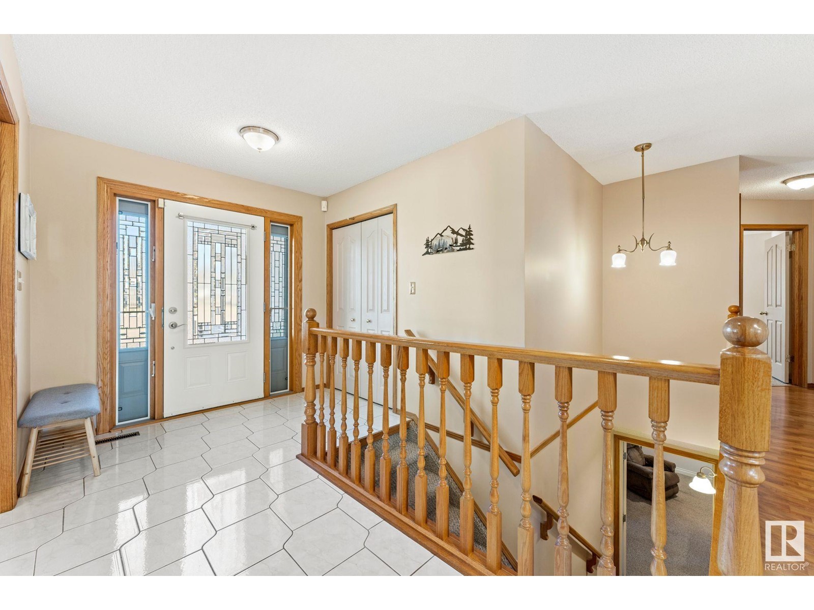 9 COURTENAY PL