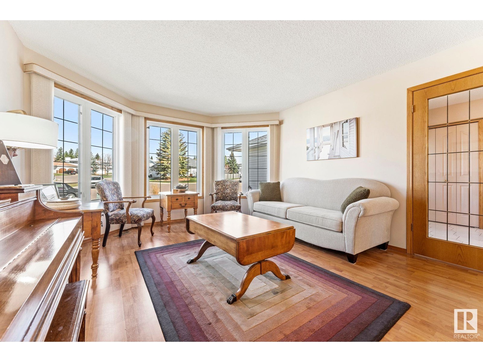 9 COURTENAY PL