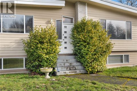 3545 Cardiff Pl Oak Bay BC V8P4Z2