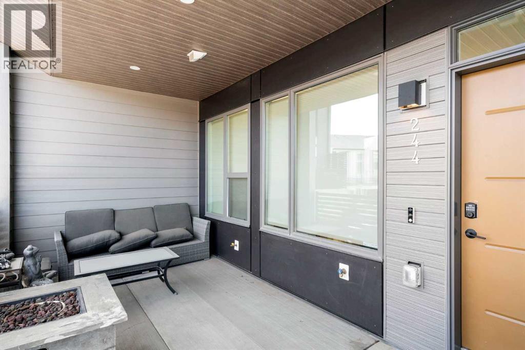 244 Sovereign Common SW