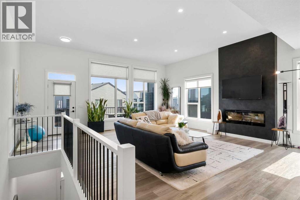 244 Sovereign Common SW