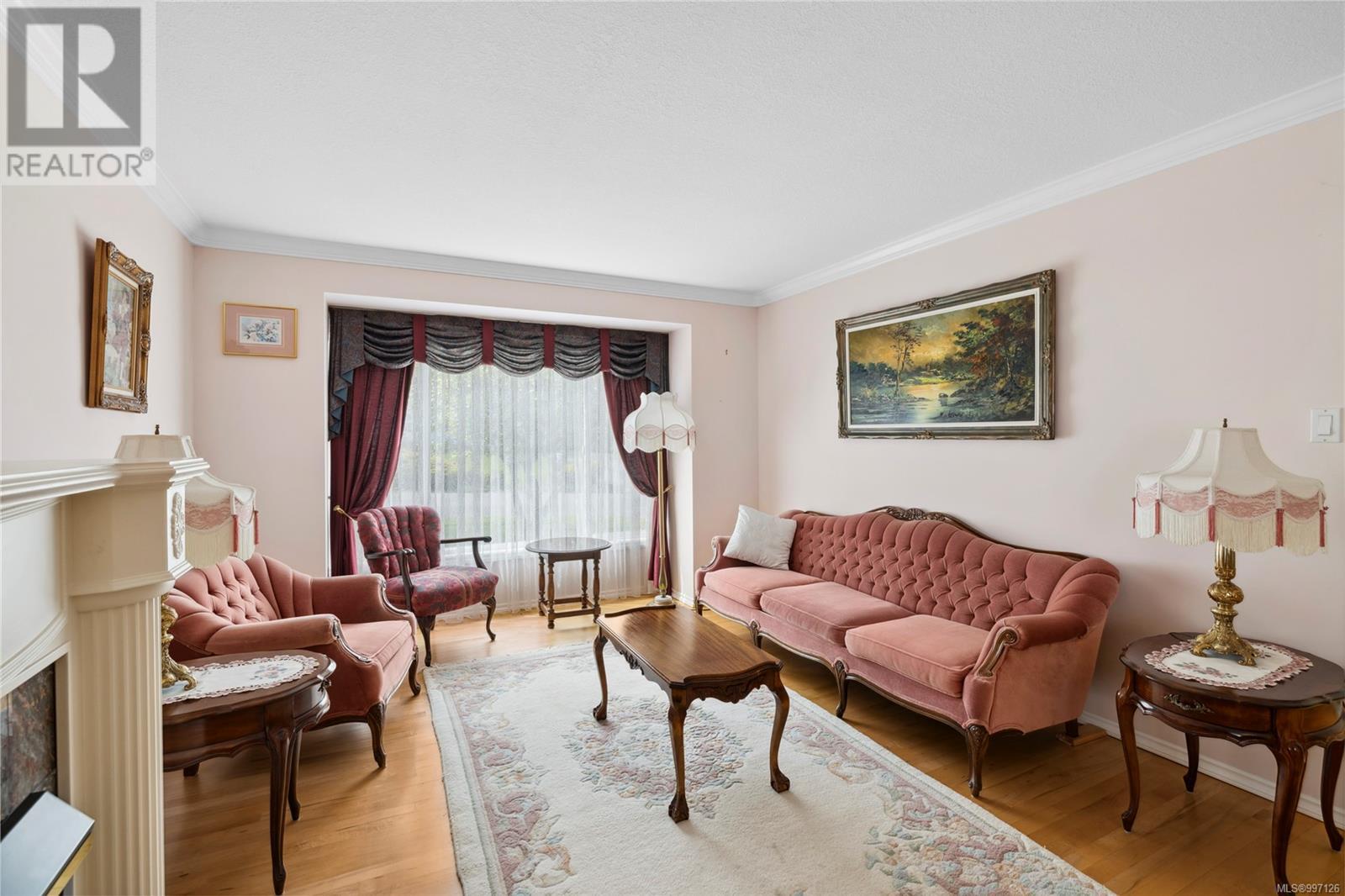 651 Alderwood Dr