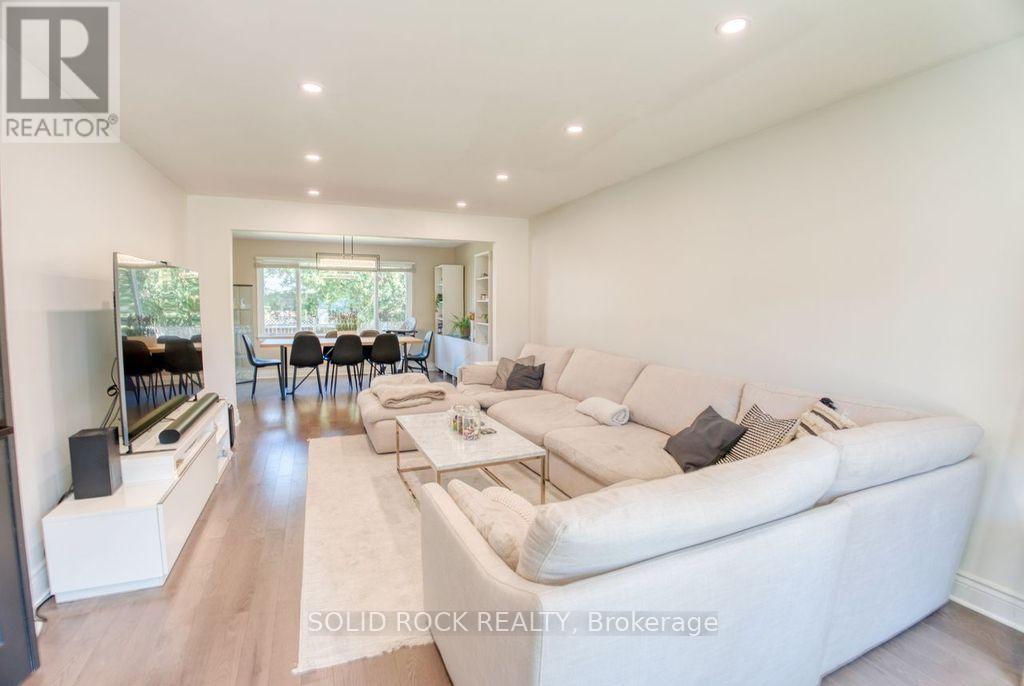 13 WEATHERWOOD CRESCENT