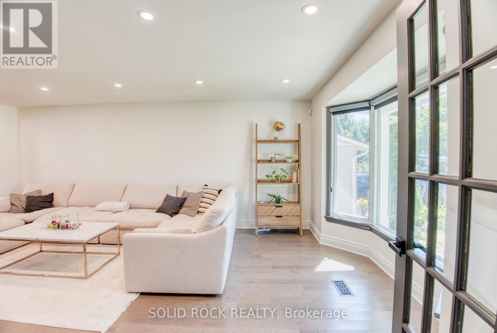 13 WEATHERWOOD CRESCENT