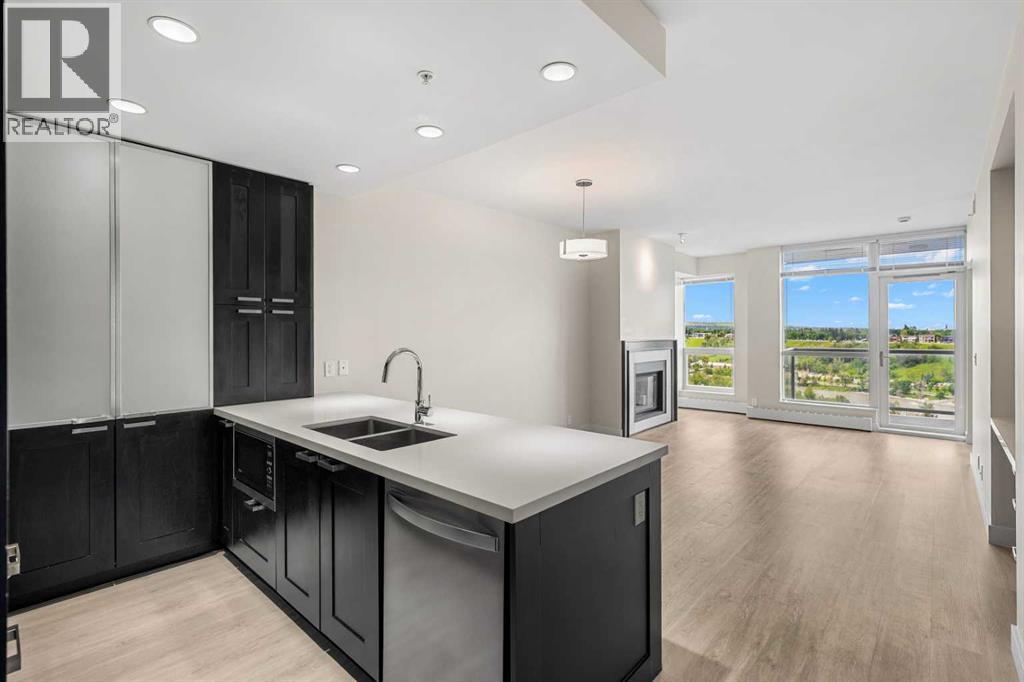 1712, 222 Riverfront Avenue SW