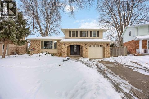 904 Allandale DRIVE Sarnia ON N7S3E4