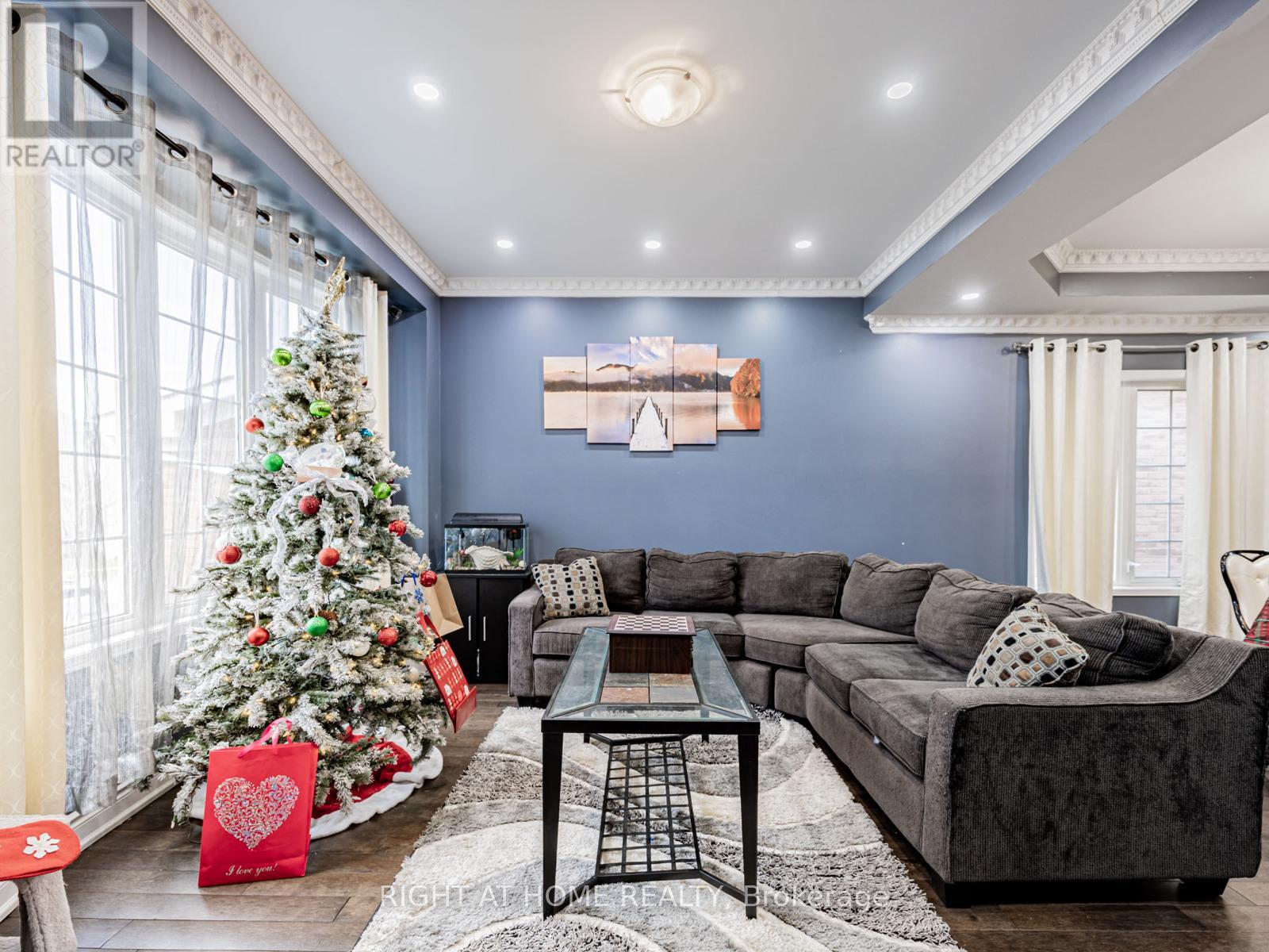 1904 ARBORWOOD DRIVE