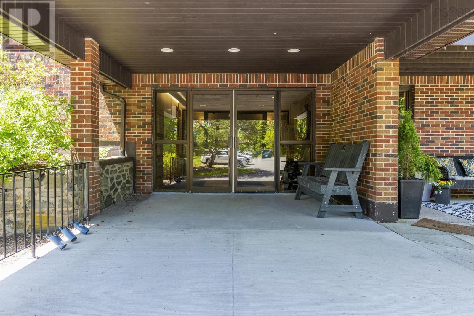 205 64 Cumberland Drive