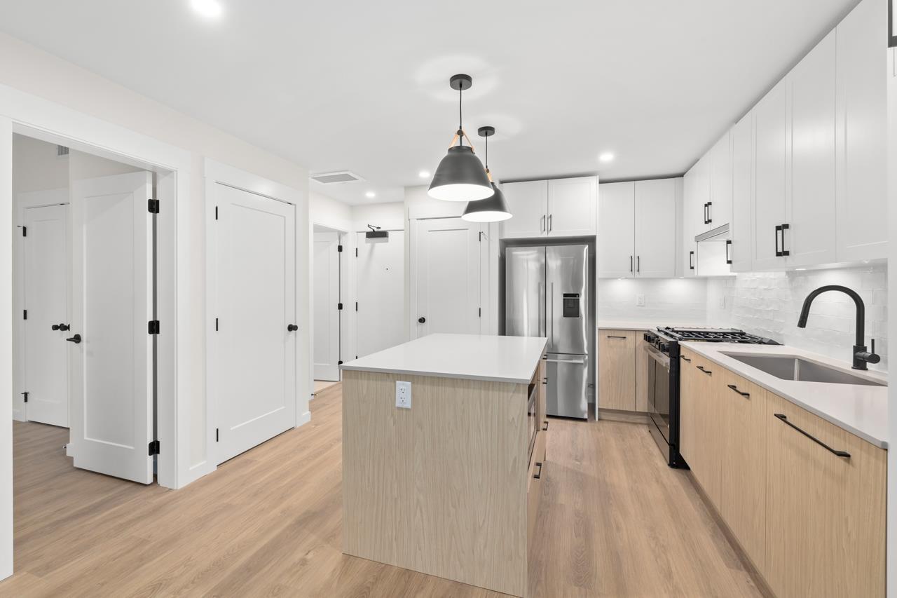 207 27249 ALDERGROVE TOWN CENTRE DRIVE