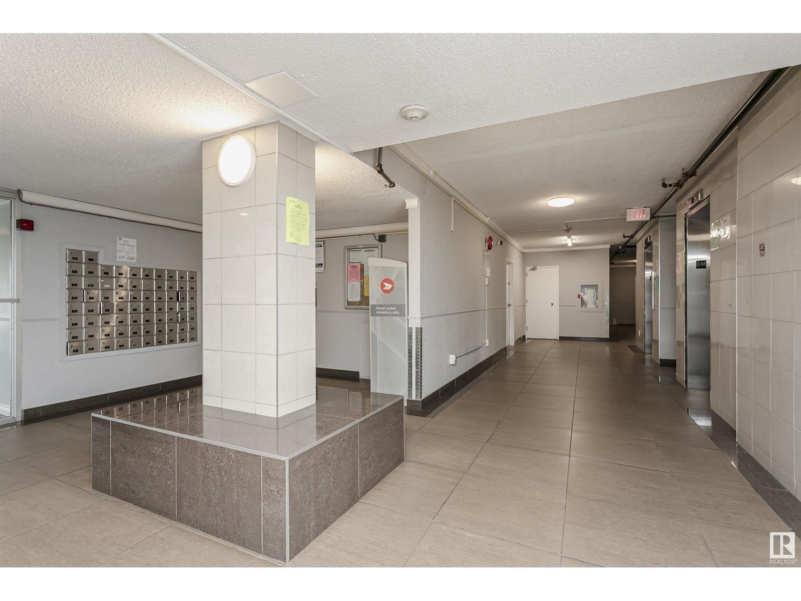 #96 13435 97 ST NW
