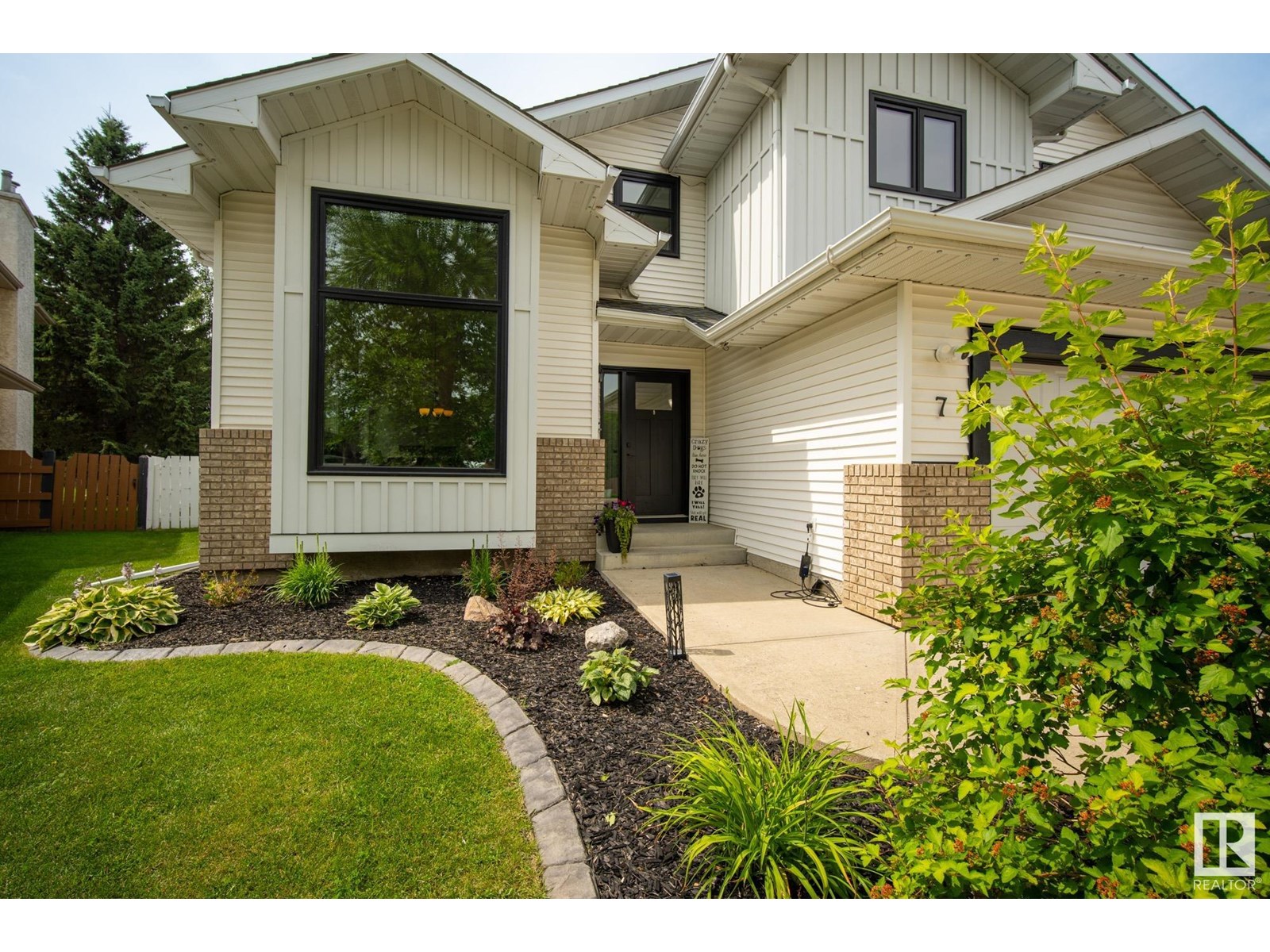 7 CHARLTON RD