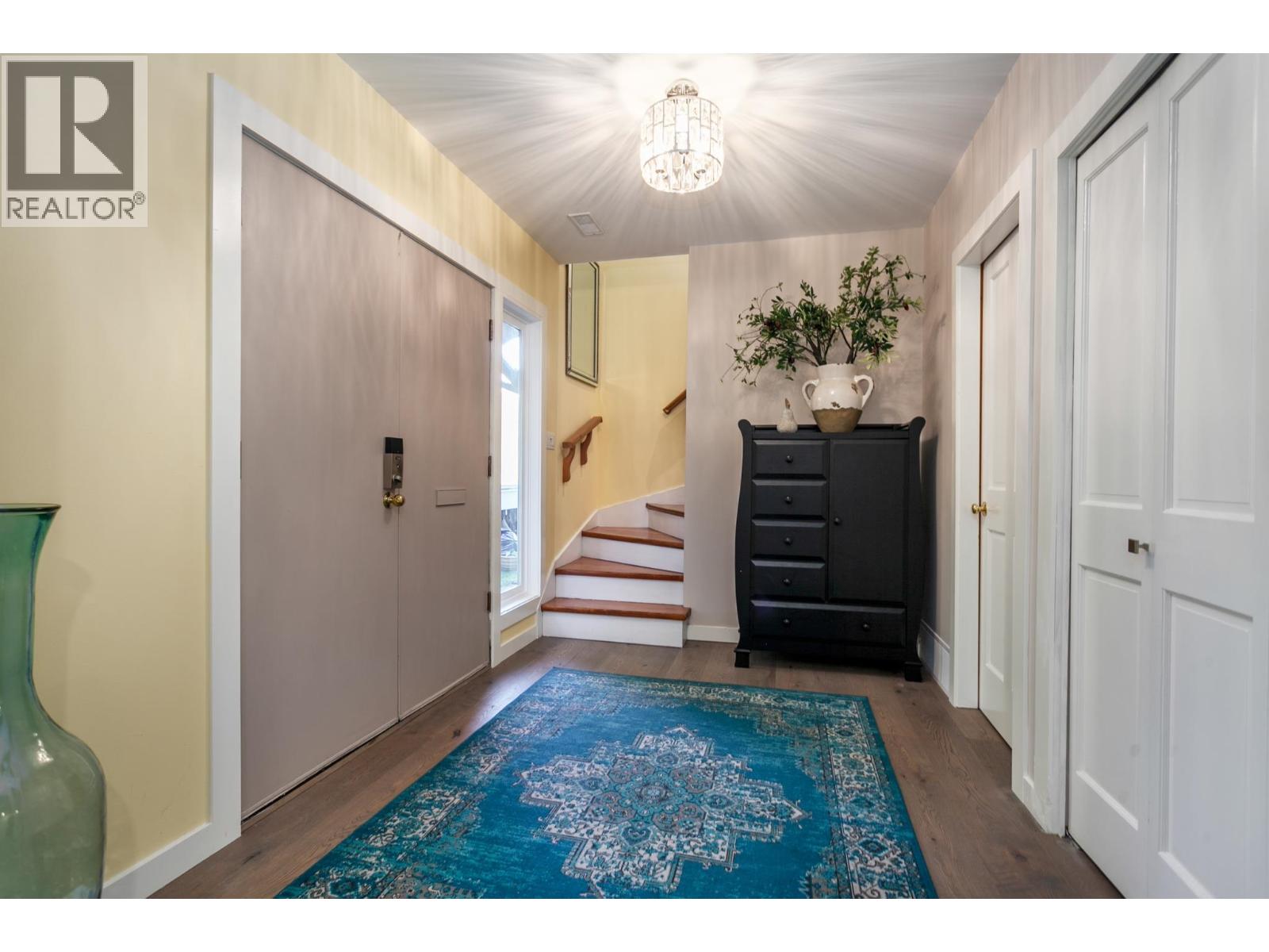 4956 DRIVE DRIVE