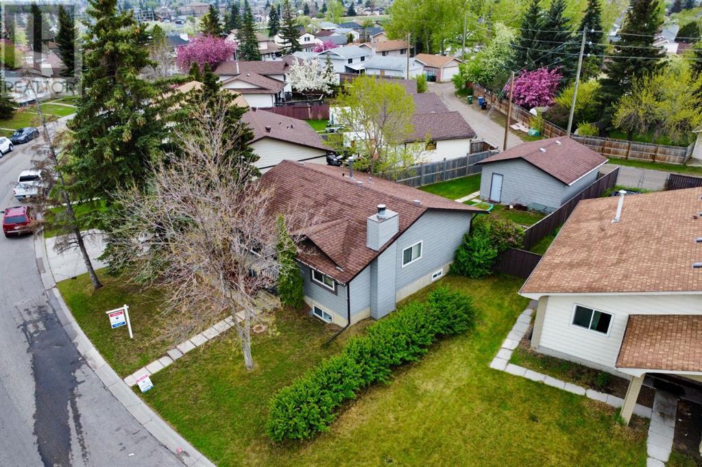 207 Fallswater Road NE