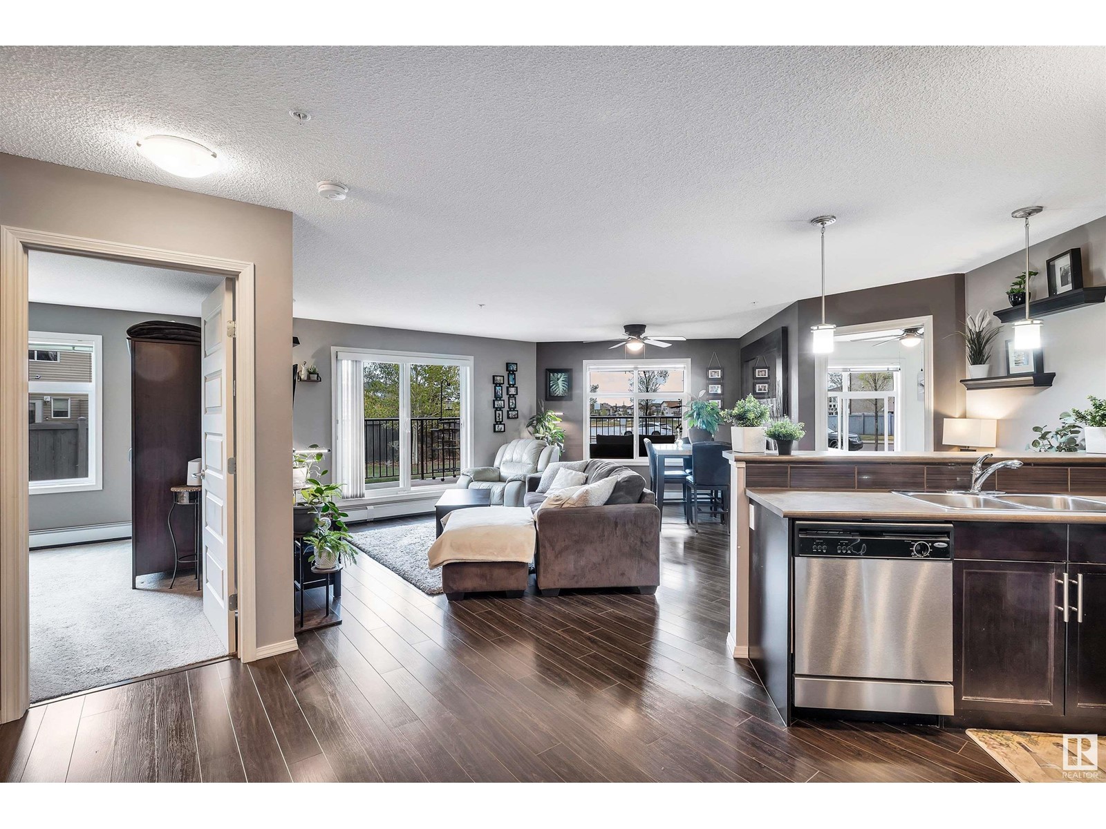 #106 6070 SCHONSEE WY NW