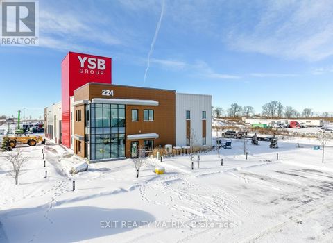 224 ROBOT STREET Russell ON K0A3H0