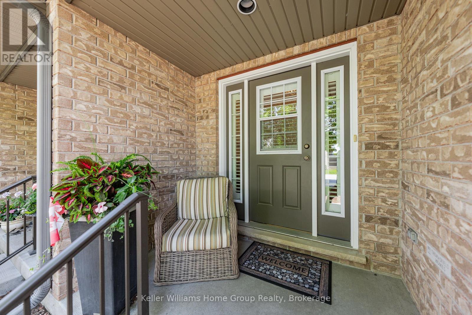 32 - 255 SUMMERFIELD DRIVE