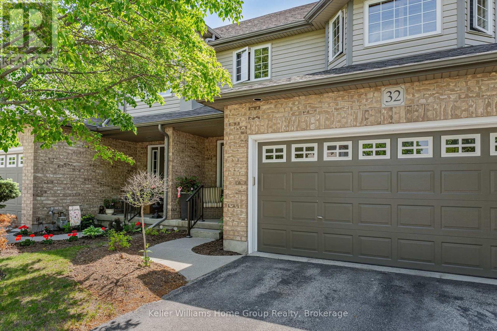 32 - 255 SUMMERFIELD DRIVE