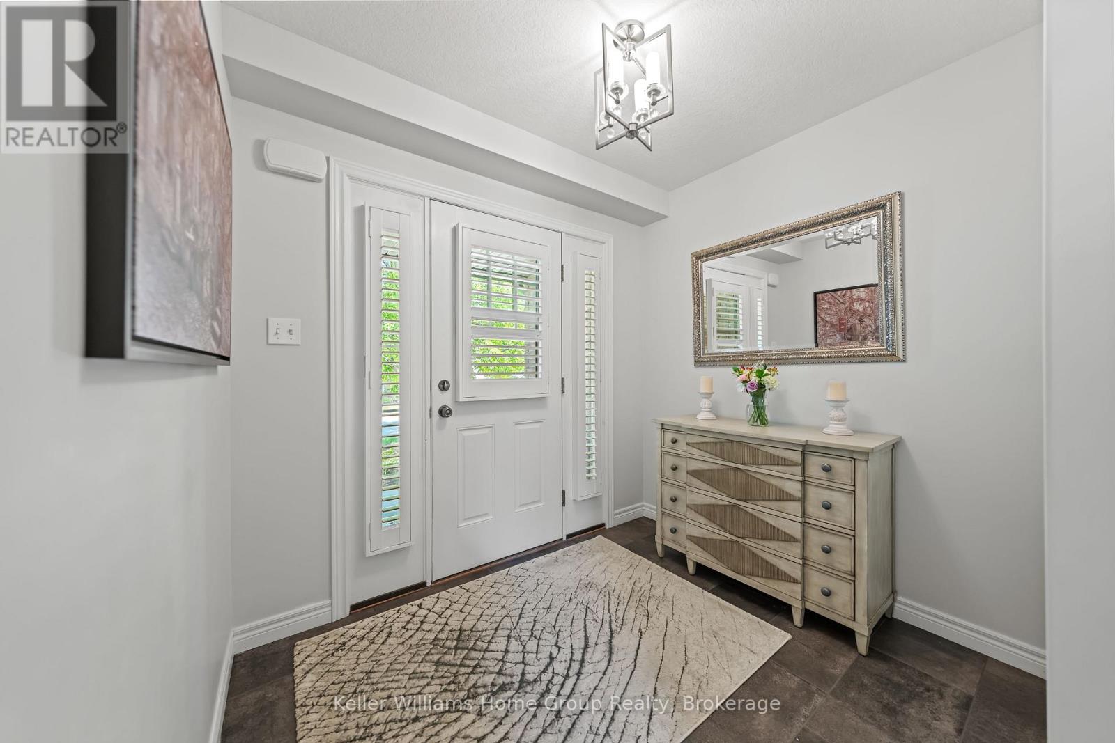 32 - 255 SUMMERFIELD DRIVE