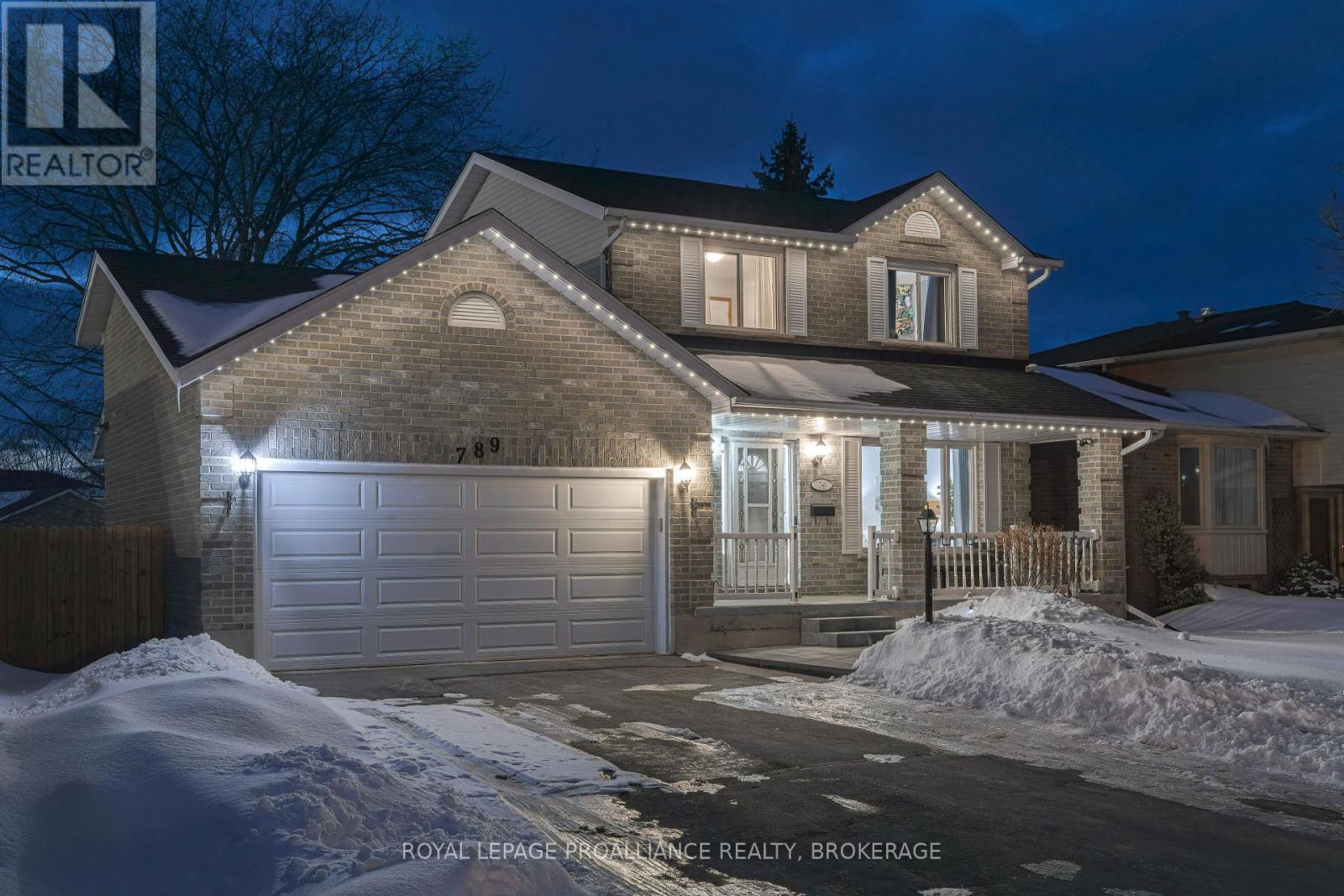 789 STRAND BOULEVARD