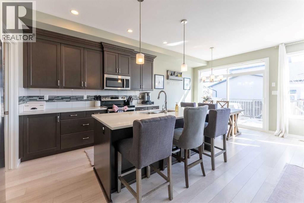 135 Riverhurst Cove W