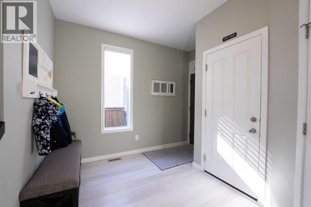 135 Riverhurst Cove W